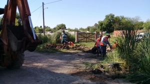 Obras y Servicios, caños de desagüe en barrio Güemes