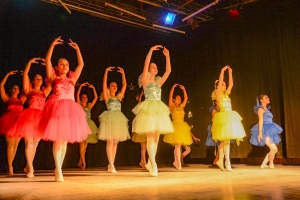 Festival anual de la Escuela Municipal de Danzas