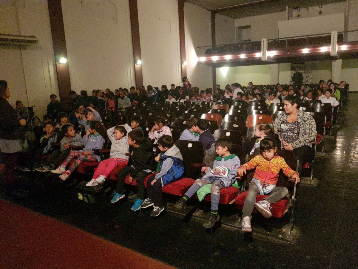 Ciclo de visitas de escuelas al Cine Teatro Roma