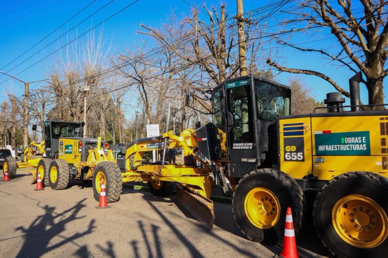 El Municipio incorpor&oacute; dos nuevas motoniveladoras para reforzar el mantenimiento de calles