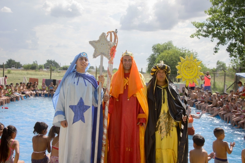 Los Reyes Magos recorrieron las Colonias de Verano