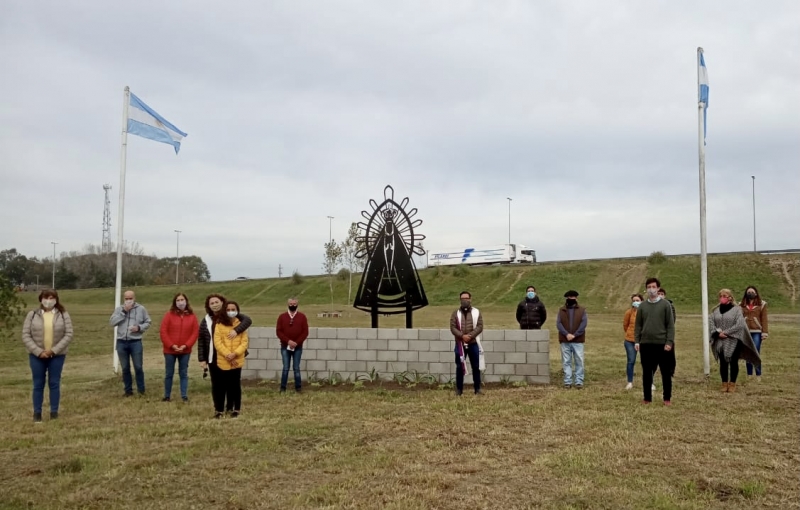 Entronización y bendición de la imagen de la Virgen de Luján