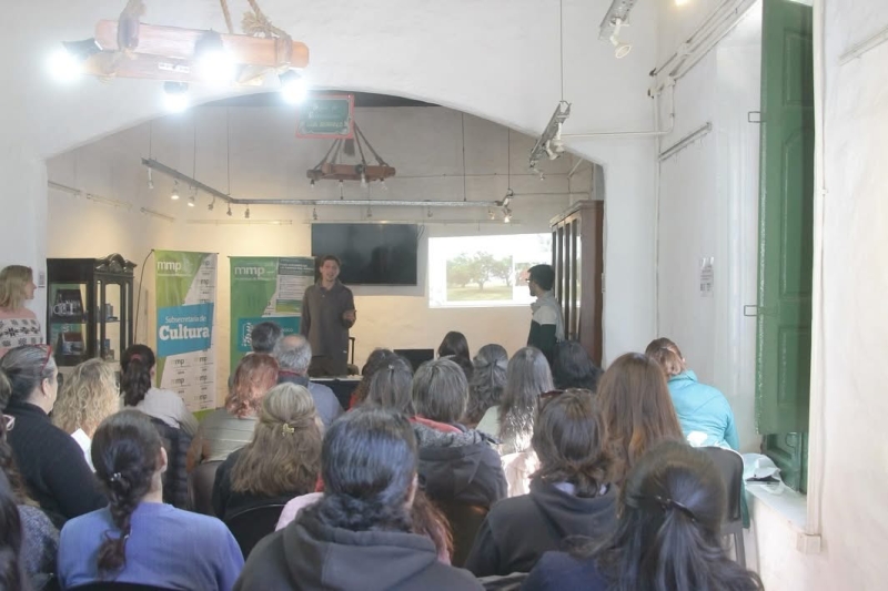 Taller de jardinería en la Casa de la Cultura