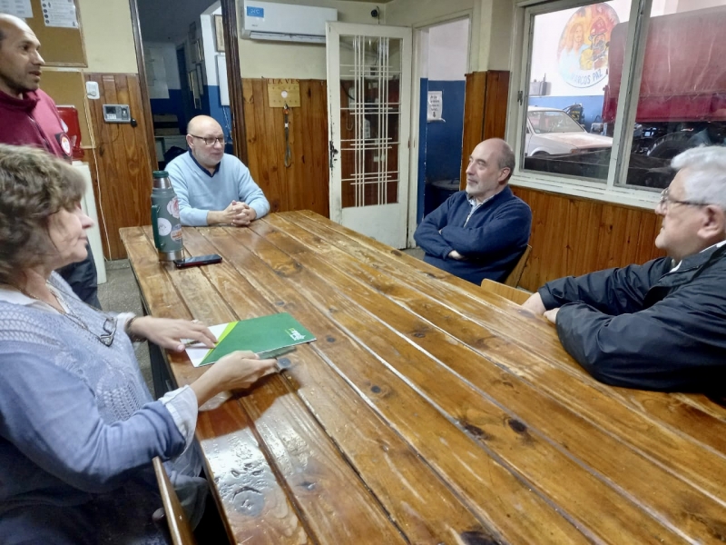 Entrega de apoyo económico a Bomberos Voluntarios