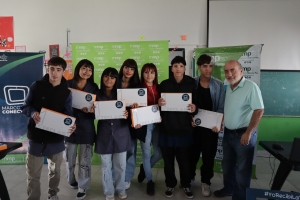 Primera entrega de tablets del programa “Marcos Paz Conectada”