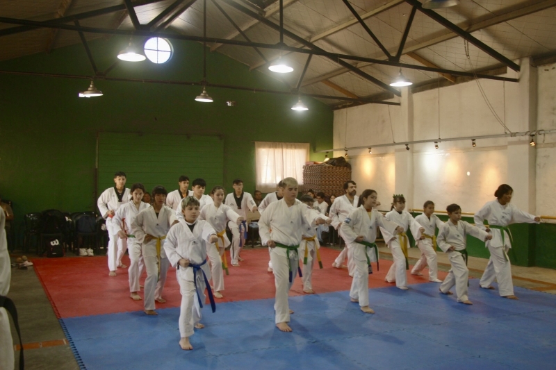 Entrega de certificados de Taekwondo