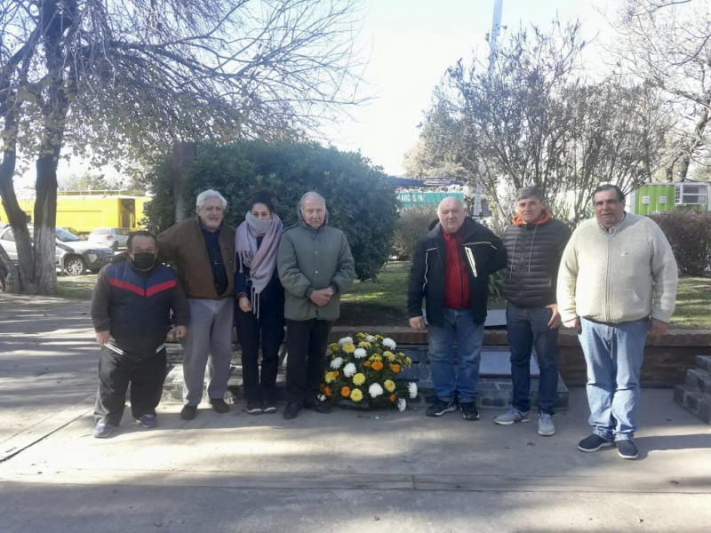 Colocación de ofrenda floral