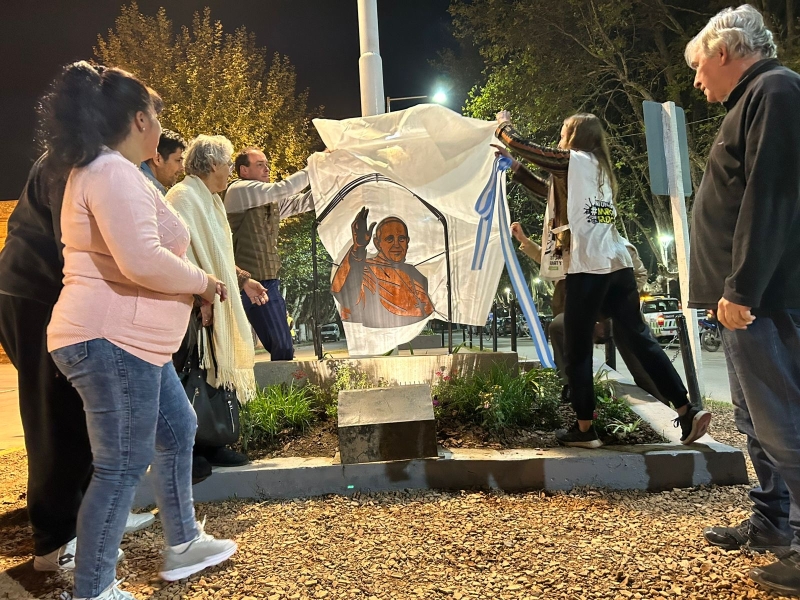 Se inaugur&oacute; el Memorial del Papa Francisco en Marcos Paz