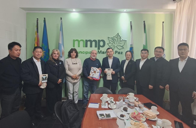 Curutchet recibi&oacute; a comitiva china de la ciudad de Jingzhou