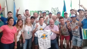 El intendente recibi&oacute; al equipo campe&oacute;n del Club Unitarios