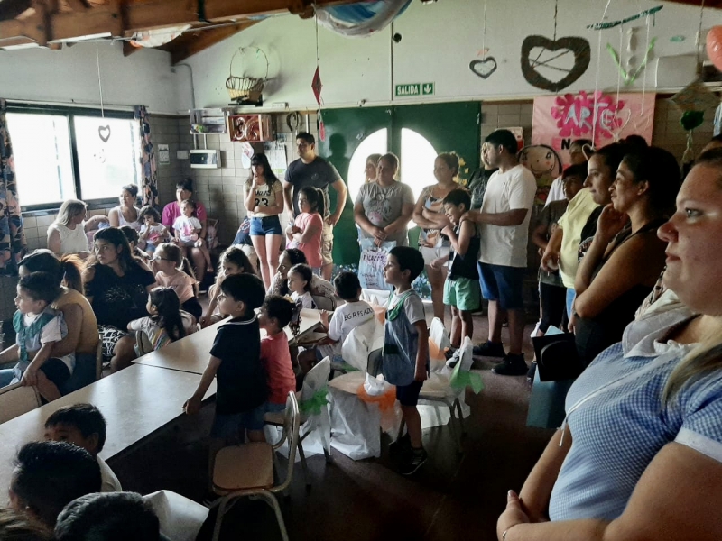 Entrega de diplomas en el Espacio de Primera Infancia Rayito de Sol