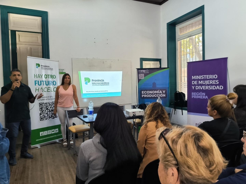 Charla sobre herramientas financieras para mujeres emprendedoras